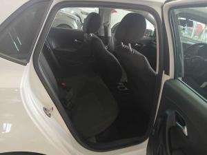 Volkswagen Polo Vivo 1.4 Comfortline - Image 11