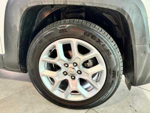 Jeep Renegade 1.4 Tjet LTD AWD automatic - Image 17
