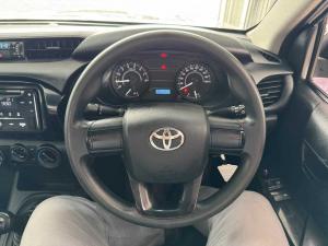 Toyota Hilux 2.0 VvtiP/U Single Cab - Image 16