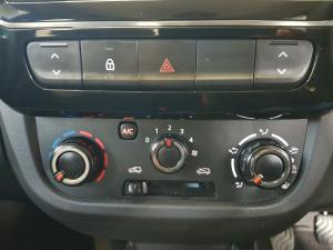 Renault Kwid 1.0 Zen - Image 14