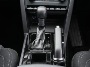 Mahindra XUV700 2.0T AX5 - Image 9