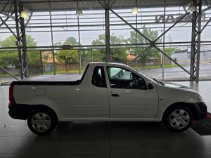 Nissan NP200 1.6 Safety PackS/C - Image 6
