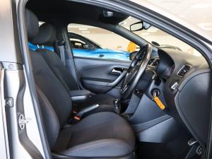 Volkswagen Polo Vivo hatch 1.0TSI GT - Image 12