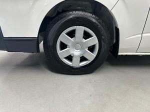 Toyota QUANTUM/HIACE 2.5 D-4D Sesfikile 16s - Image 7