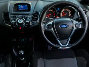 Ford Fiesta ST - Image 10