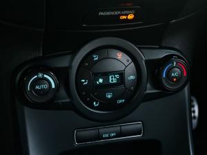 Ford Fiesta ST - Image 13