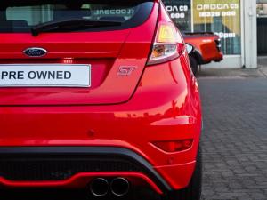 Ford Fiesta ST - Image 17