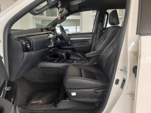 Toyota Hilux 2.8GD-6 double cab Legend auto - Image 11