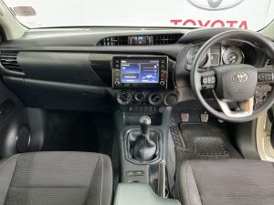 Toyota Hilux 2.4GD-6 Xtra cab Raider manual - Image 6
