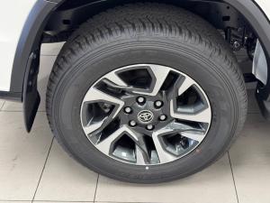 Toyota Fortuner 2.4GD-6 4x4 - Image 10