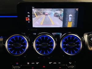 Mercedes-Benz GLB GLB220d 4Matic Progressive - Image 11