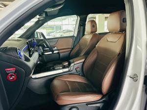 Mercedes-Benz GLB GLB220d 4Matic Progressive - Image 3