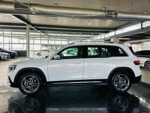 Mercedes-Benz GLB GLB220d 4Matic Progressive - Image 6