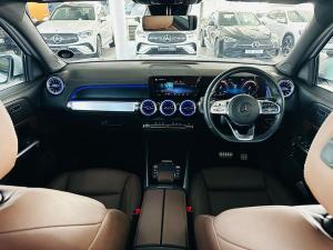Mercedes-Benz GLB GLB220d 4Matic Progressive - Image 8