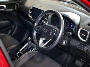 Hyundai Venue 1.0T Fluid auto - Image 10