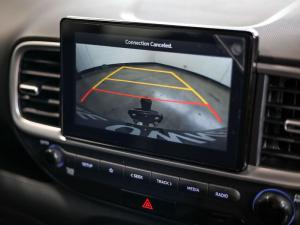 Hyundai Venue 1.0T Fluid auto - Image 13