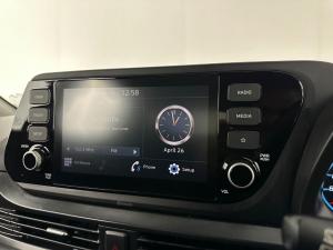 Hyundai i20 1.4 Motion automatic - Image 10