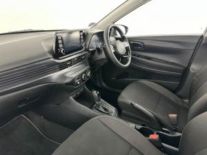 Hyundai i20 1.4 Motion automatic - Image 15