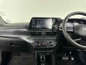 Hyundai i20 1.4 Motion automatic - Image 18