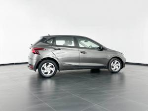 Hyundai i20 1.4 Motion automatic - Image 7