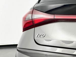 Hyundai i20 1.4 Motion automatic - Image 8