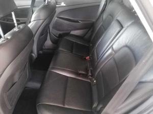 Hyundai Tucson 2.0 Premium automatic - Image 11