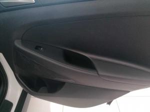 Hyundai Tucson 2.0 Premium automatic - Image 14