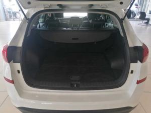 Hyundai Tucson 2.0 Premium automatic - Image 5