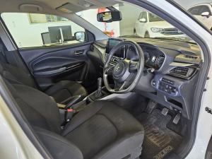Suzuki Baleno 1.5 GLX auto - Image 11