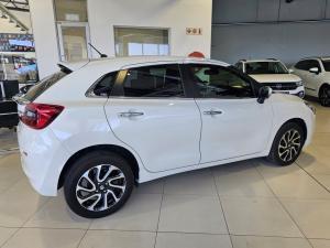 Suzuki Baleno 1.5 GLX auto - Image 7