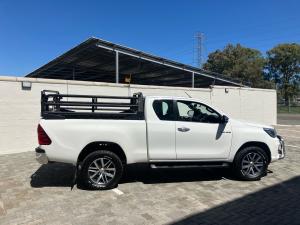 Toyota Hilux 2.8GD-6 Xtra cab 4x4 Legend 50 auto - Image 3