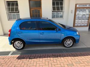 Toyota Etios hatch 1.5 Sprint - Image 4