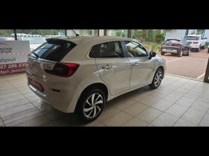 Toyota Starlet 1.5 XR automatic - Image 2
