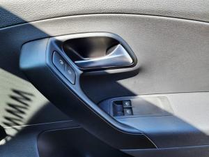 Volkswagen Polo Vivo 1.6 Comfortline TIP - Image 19