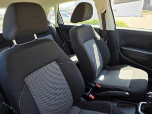 Volkswagen Polo Vivo 1.6 Highline - Image 13