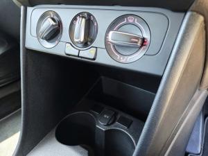 Volkswagen Polo Vivo 1.6 Highline - Image 16