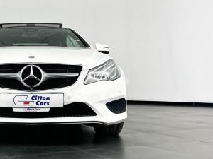 Mercedes-Benz E 400 Coupe - Image 4