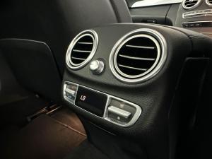 Mercedes-Benz C220d automatic - Image 11