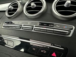 Mercedes-Benz C220d automatic - Image 17