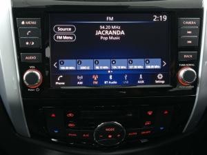 Nissan Navara 2.5DDTi double cab LE Plus 4x4 - Image 8