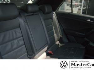 Volkswagen T-Roc 2.0TSI 4Motion R-Line - Image 6