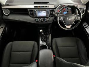 Toyota RAV4 2.0 GX - Image 8