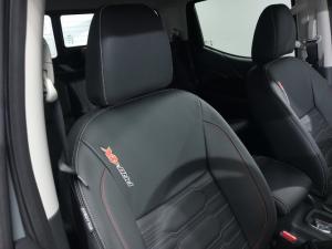 Nissan Navara 2.5DDTi double cab PRO-4X 4x4 - Image 11