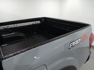Nissan Navara 2.5DDTi double cab PRO-4X 4x4 - Image 6