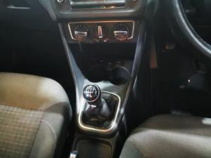Volkswagen Polo hatch 1.2TSI Comfortline - Image 11