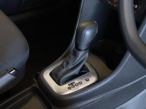 Volkswagen Polo Vivo hatch 1.6 Life - Image 16