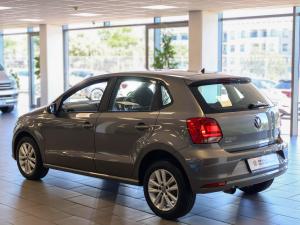 Volkswagen Polo Vivo hatch 1.6 Life - Image 5