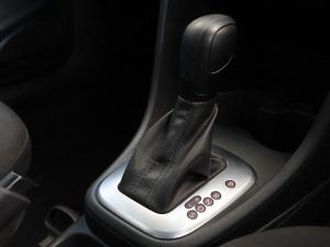 Volkswagen Polo Vivo hatch 1.6 Comfortline auto - Image 16