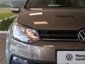 Volkswagen Polo Vivo hatch 1.6 Comfortline auto - Image 5