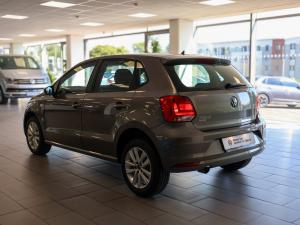 Volkswagen Polo Vivo hatch 1.6 Comfortline auto - Image 6